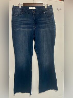 EST. 1946 Denim Hi-rise Flare Jeans Sz 14 Lighter Wash Raw Hem EUC